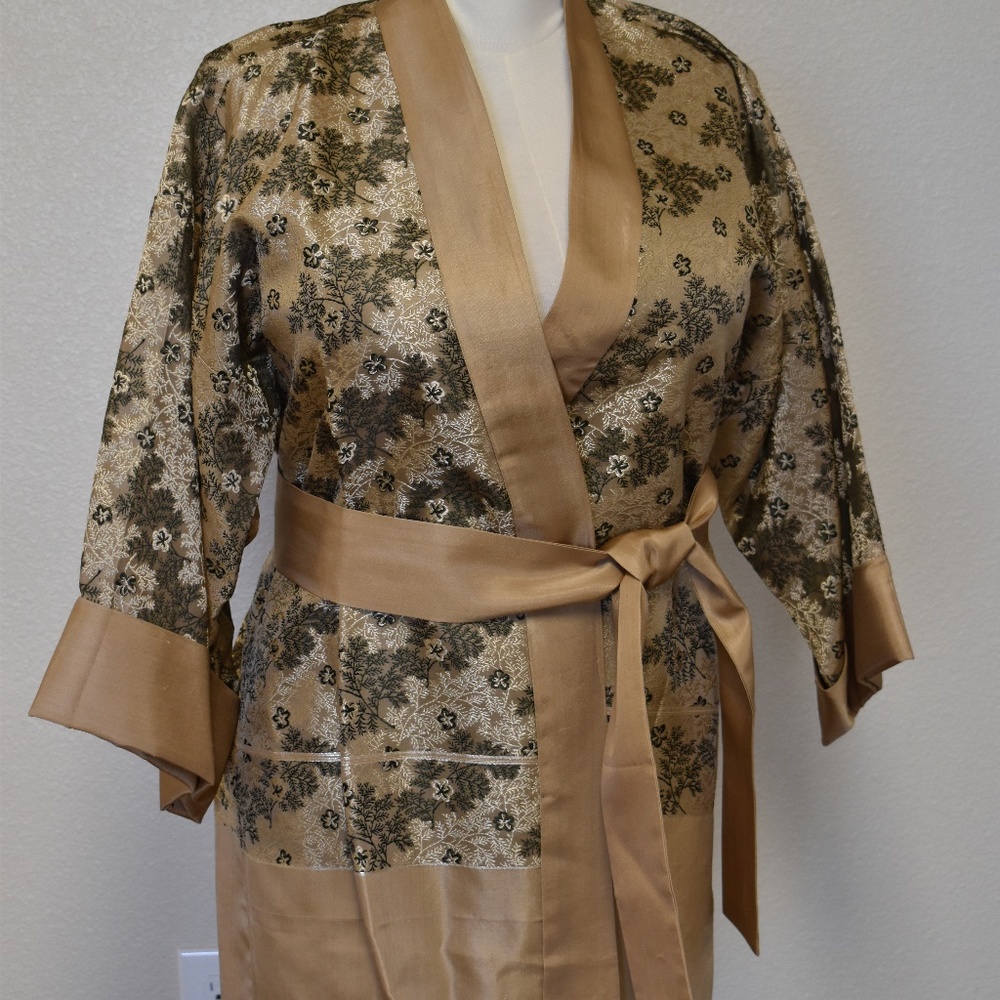 Gold Brocade Kimono Style Jacket Size 2X